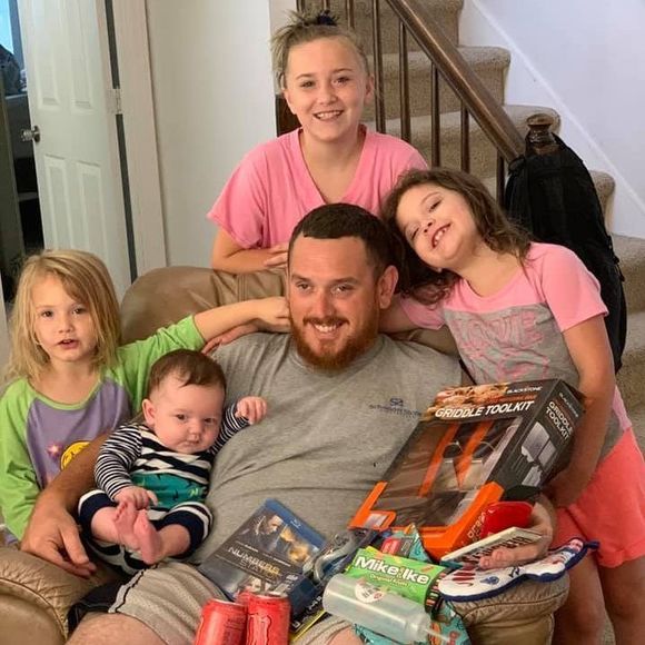 Meet your Posher, Josh - Picture 1 of 1